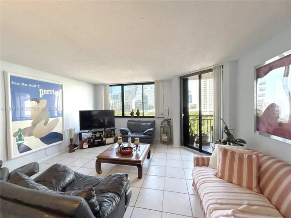 540 Brickell Key Drive #811, Miami, FL 33131