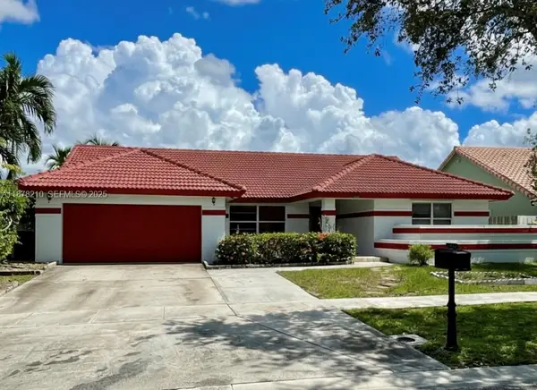 1101 NW 162nd Avenue, Pembroke Pines, FL 33028