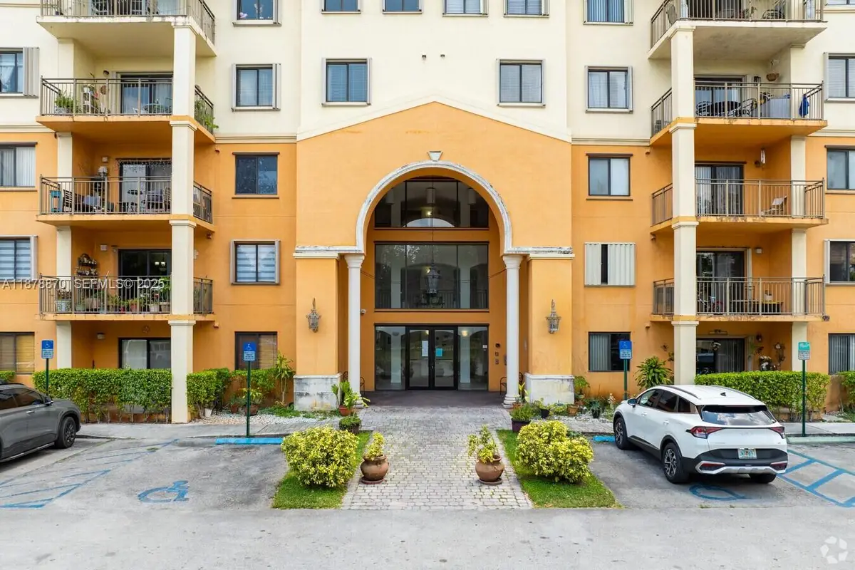 9340 Fontainebleau Boulevard #W206, Miami, FL 33172 - #1