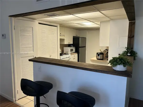 17901 NW 68th Avenue #R209, Hialeah, FL 33015