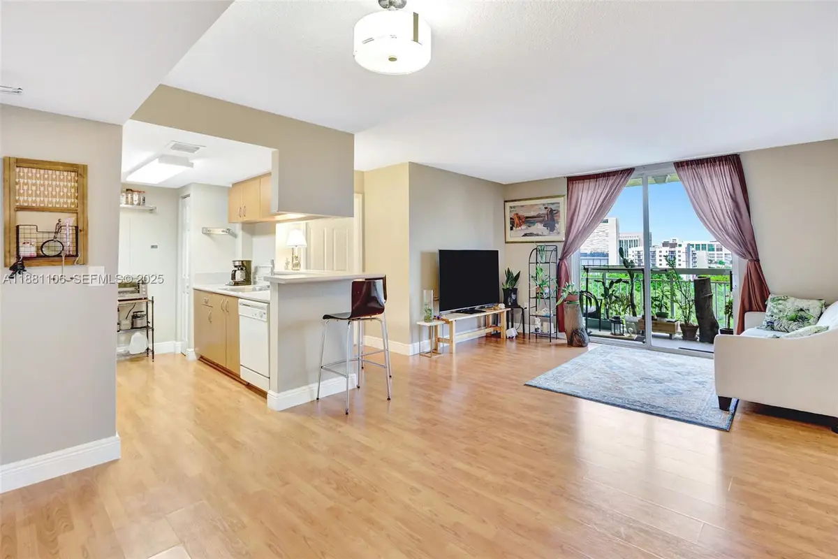 816 NW 11th Street #905, Miami, FL 33136 - #1