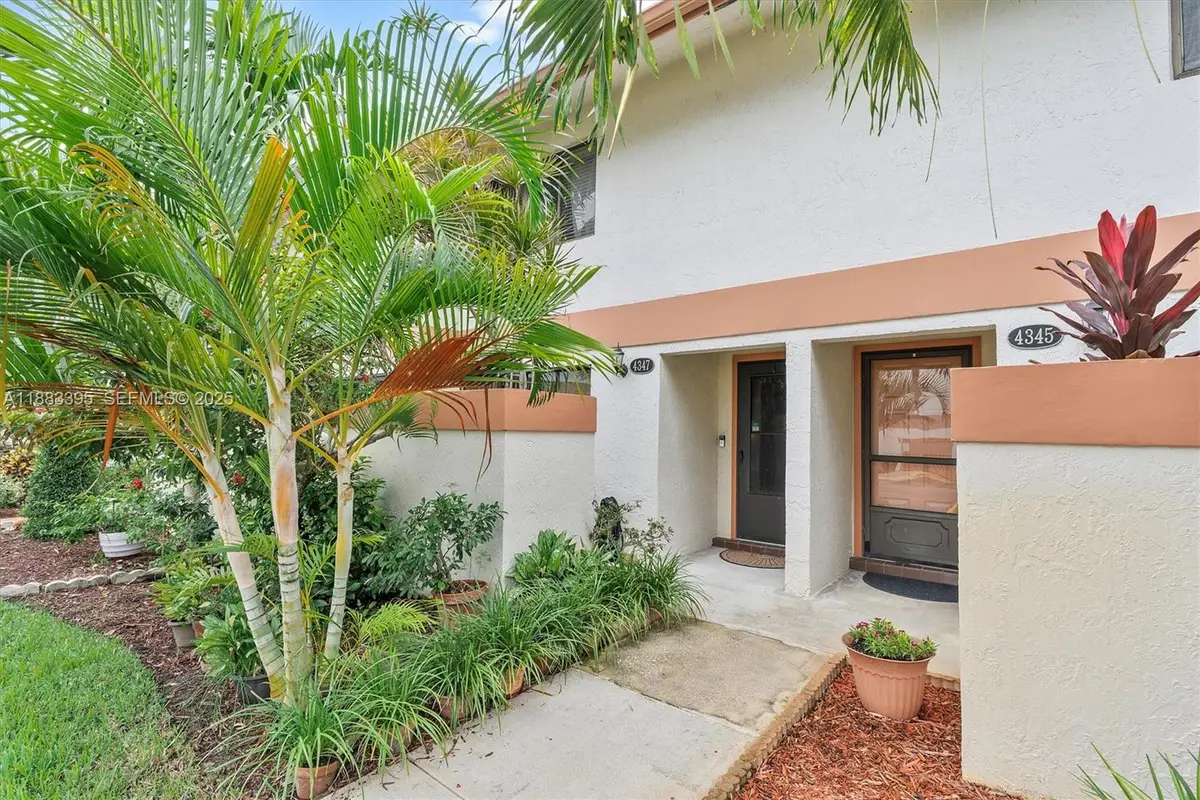 4347 SW 70th Terrace, Davie, FL 33314 - #1