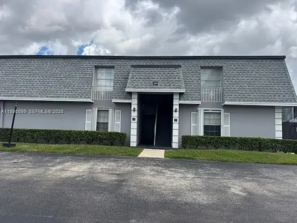 360 NW 69th Avenue #202, Plantation, FL 33317