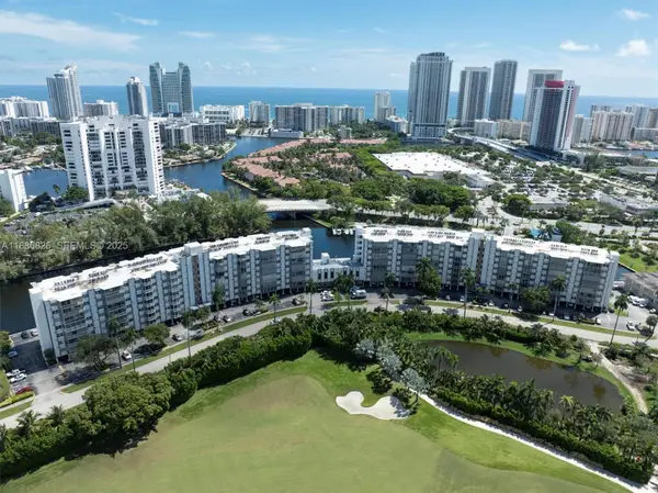 200 Diplomat Parkway #825, Hallandale Beach, FL 33009