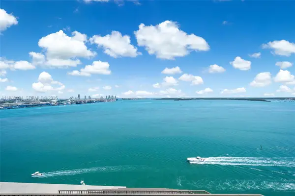 520 Brickell Key Drive #UPH03, Miami, FL 33131