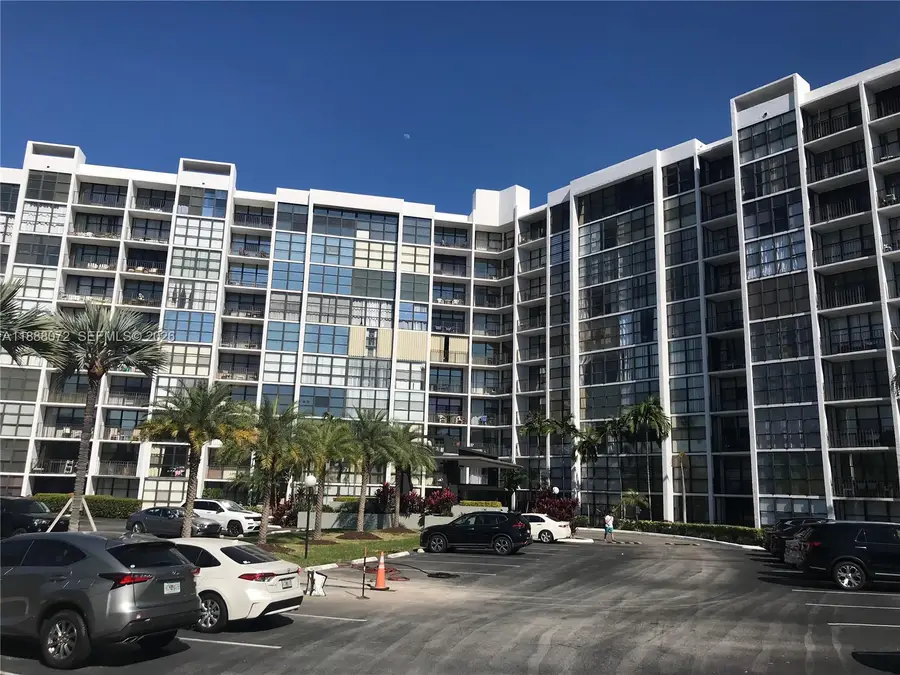 1000 Parkview Drive #627, Hallandale Beach, FL 33009 - #3