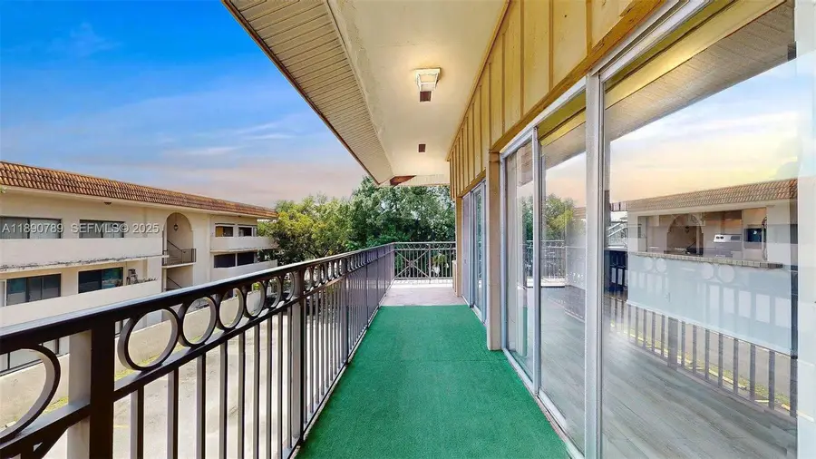 4850 SW 63rd Terrace #131, Davie, FL 33314 - #2