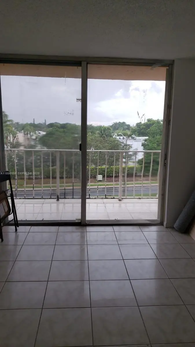 500 Executive Center Drive #4E, West Palm Beach, FL 33401 - #1