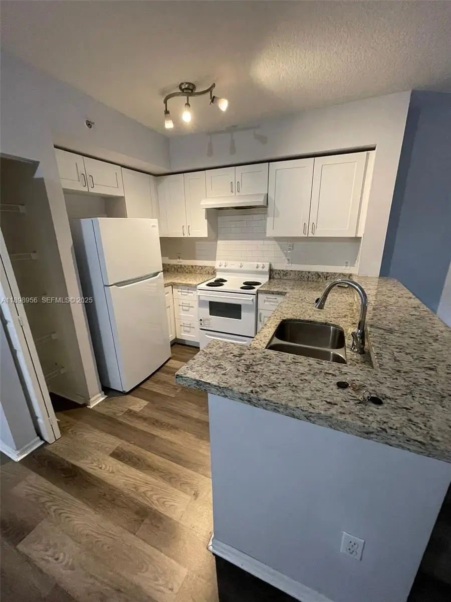 11040 SW 196th Street #211, Cutler Bay, FL 33157 - #2