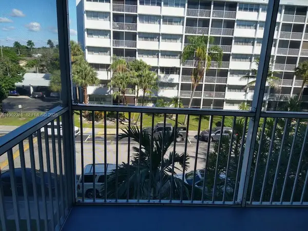 700 NW 214th Street #403, Miami Gardens, FL 33169