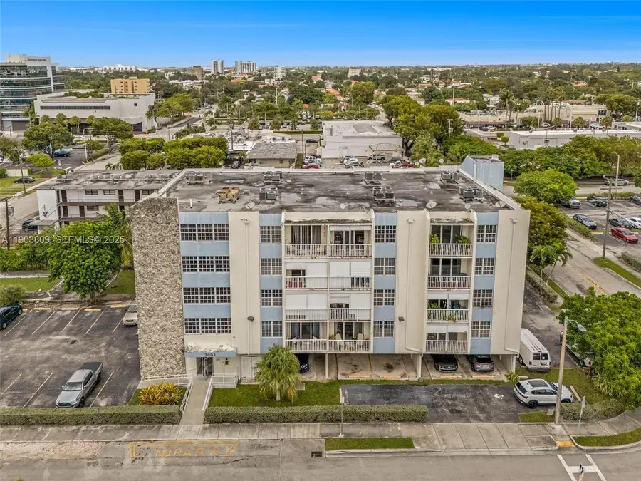 3661 SW 9th Terrace #207, Miami, FL 33135 - #2
