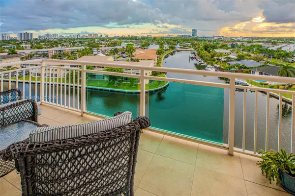 437 Golden Isles Drive #9BC, Hallandale Beach, FL 33009