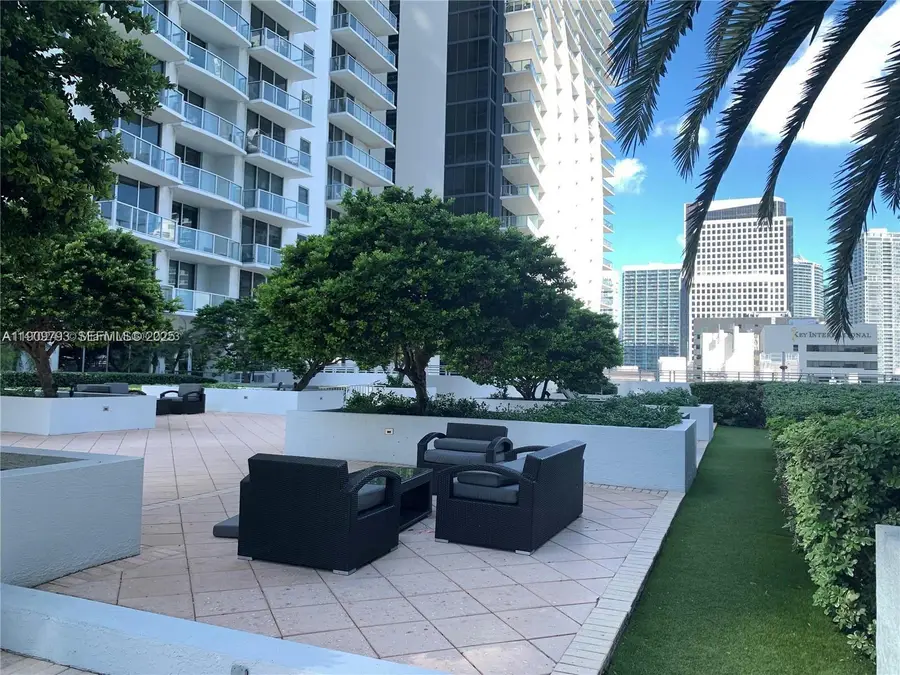1060 Brickell Avenue #1701, Miami, FL 33131 - #2