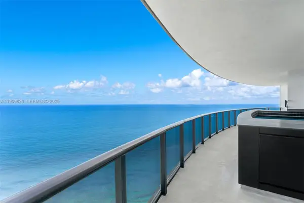 18555 Collins Avenue #3205, Sunny Isles Beach, FL 33160