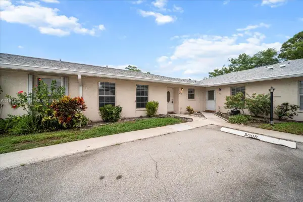 508 Holyoke Lane #A, Lake Worth, FL 33467