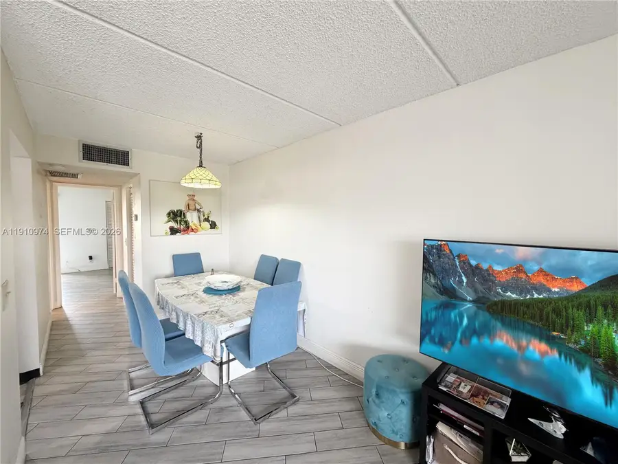 500 W Village Green Circle #W 203, Palm Springs, FL 33461 - #3