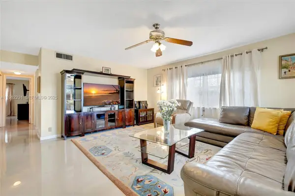 1943 Monroe Street #310D, Hollywood, FL 33020