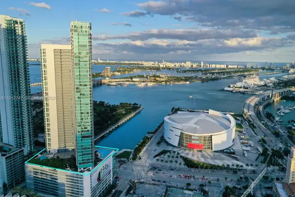 888 Biscayne Boulevard #4007, Miami, FL 33132