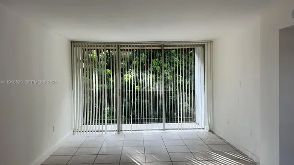 8860 Fontainebleau Boulevard #403, Miami, FL 33172