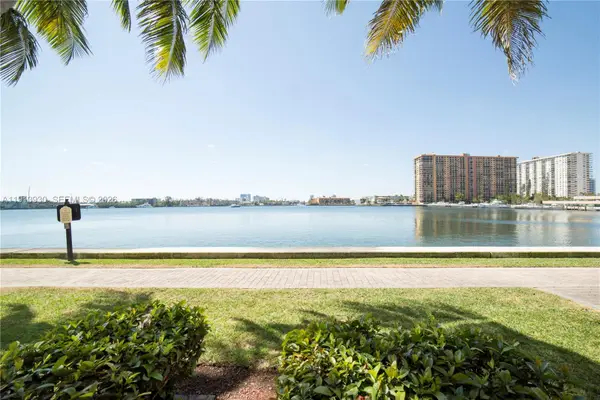 17100 N Bay Road #1107, Sunny Isles Beach, FL 33160