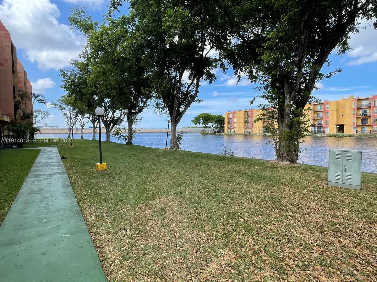 4719 NW 7th Street #10911, Miami, FL 33126 - #1