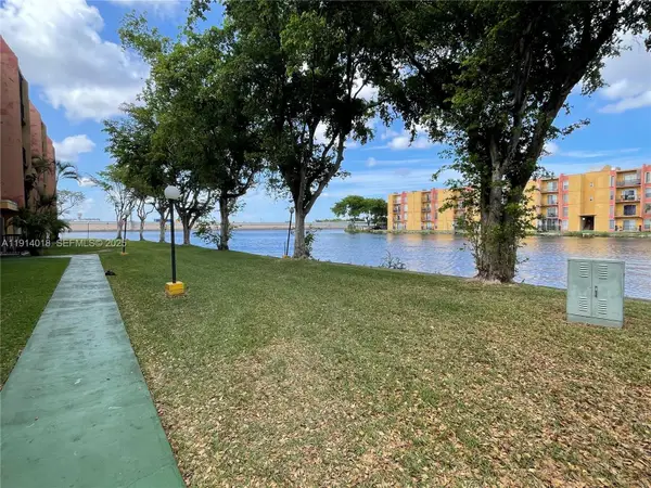 4719 NW 7th Street #10911, Miami, FL 33126