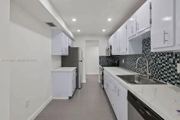 4174 Inverrary Drive #902, Lauderhill, FL 33319