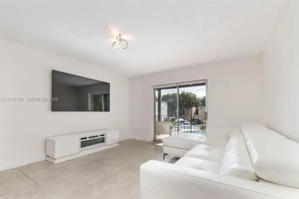 10748 N Kendall Drive #N22, Miami, FL 33176