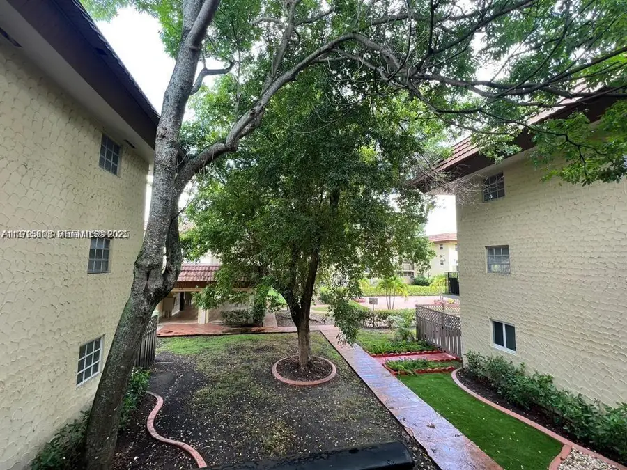 Address Withheld By Seller, Miami, FL 33173 - #2