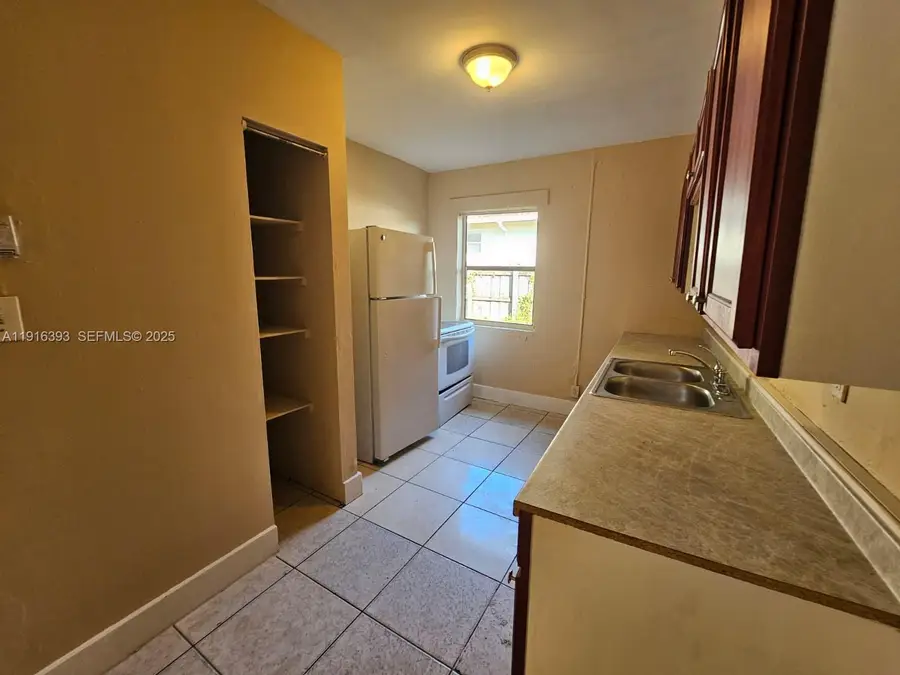 2712 NW 14th Street, Fort Lauderdale, FL 33311 - #3
