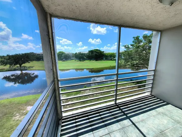 9230 Lagoon Place #310, Davie, FL 33324