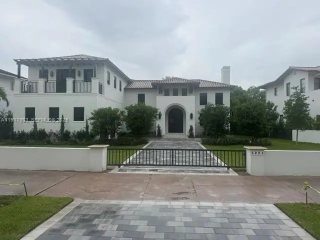 1221 Anastasia Avenue, Coral Gables, FL 33134 - #3