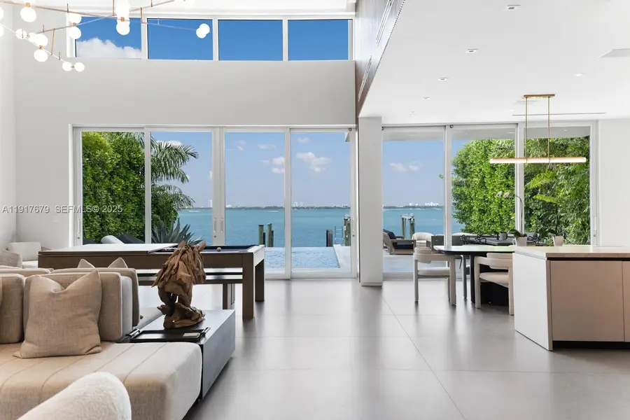1379 N Venetian Way, Miami, FL 33139 - #3
