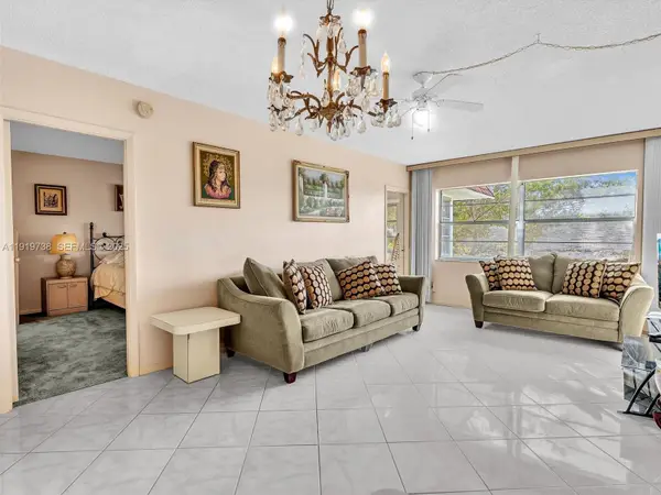 5102 NW 36th Street #607, Lauderdale Lakes, FL 33319