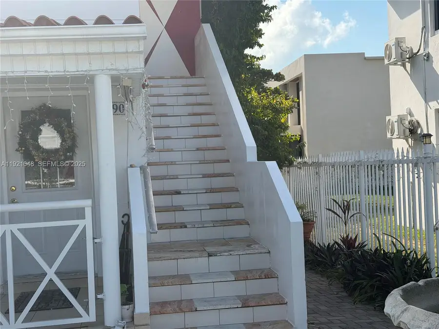 990 SW 9th Street, Miami, FL 33130 - #2