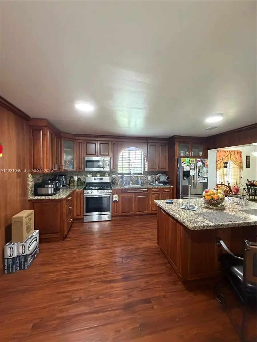 990 SW 9th Street, Miami, FL 33130 - #3