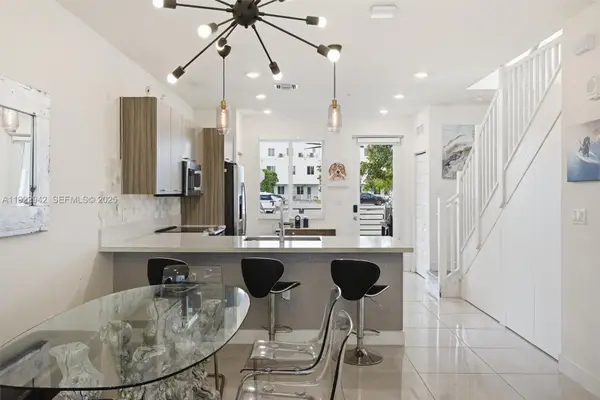 6420 NW 102nd Path #110, Doral, FL 33178