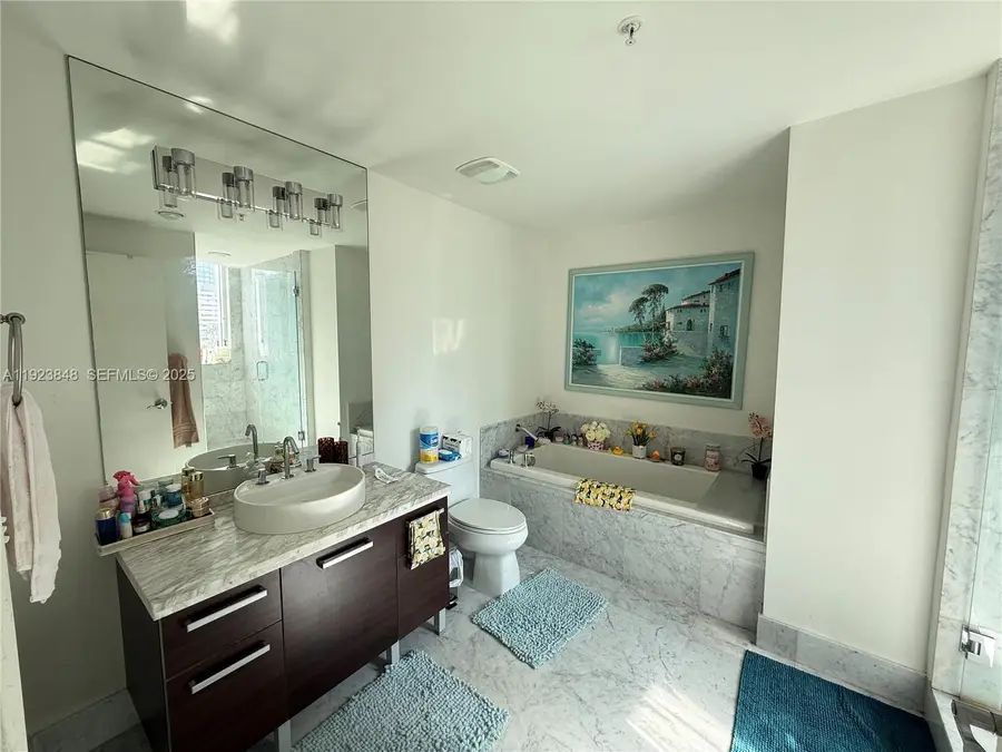253 NE 2nd Street #908, Miami, FL 33132 - #3