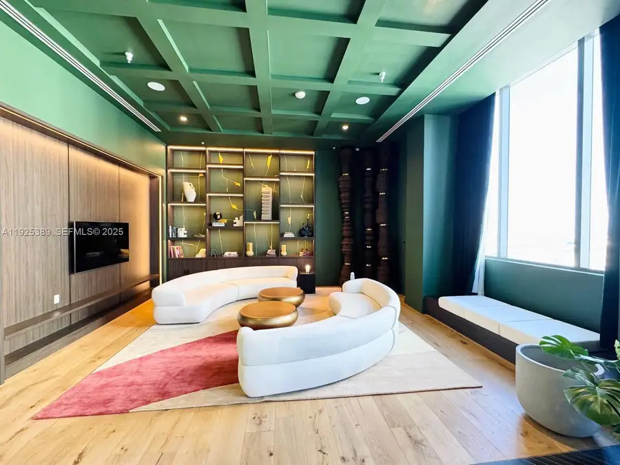 11 NE 6th 2813 #2813, Miami, FL 33132 - #2