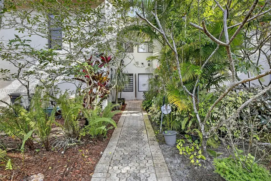 9703 N New River Canal Road #103, Plantation, FL 33324 - #3