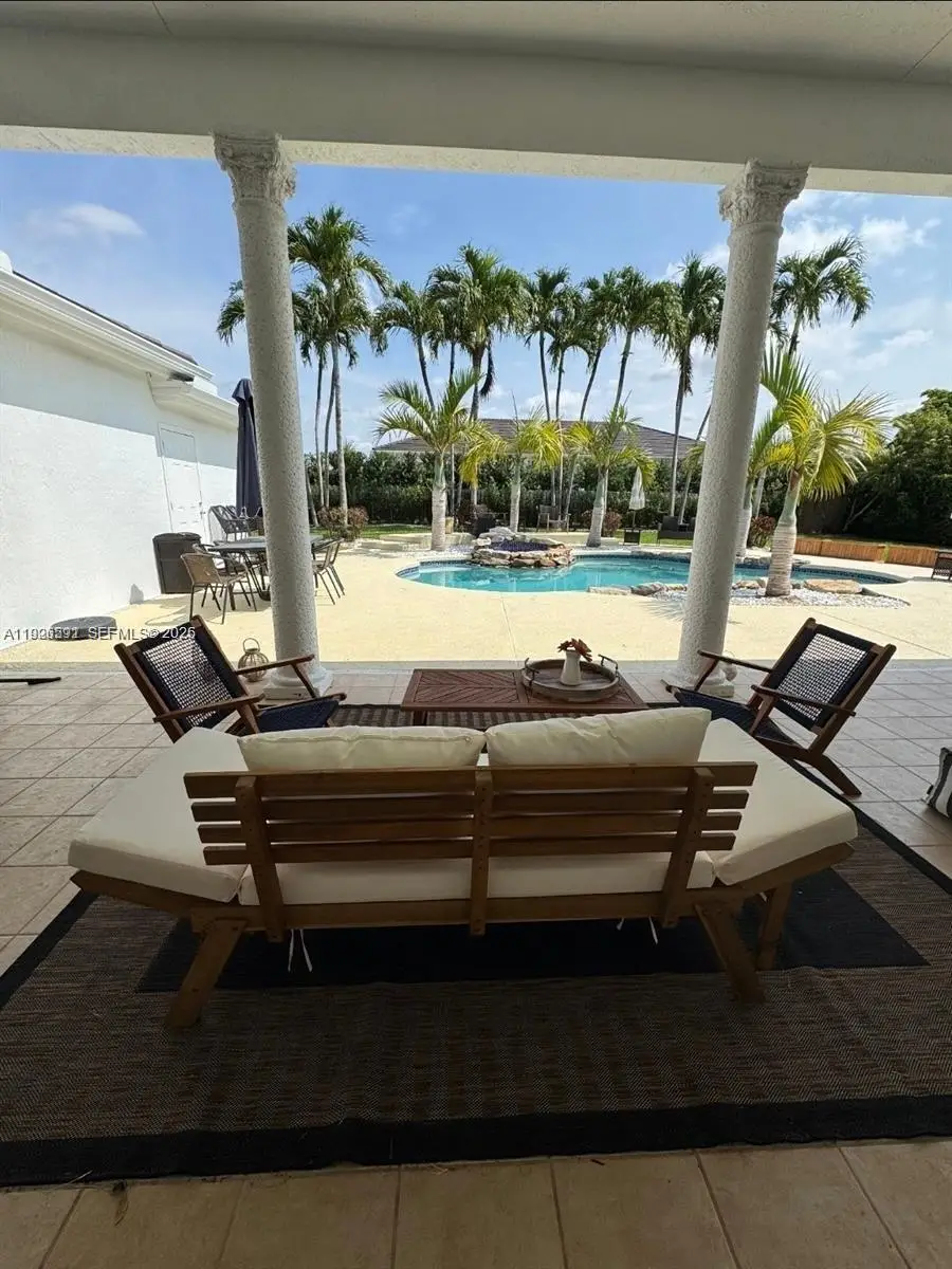 Address Withheld By Seller, Miami, FL 33176 - #3