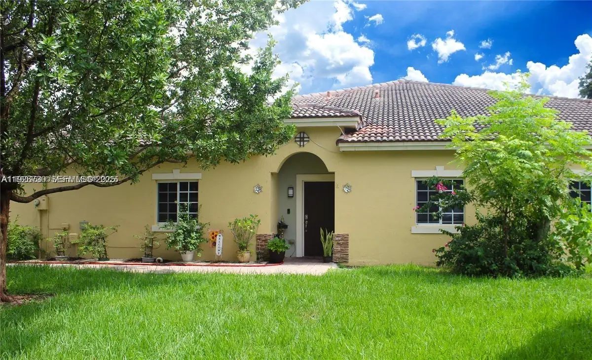 1209 NE 32nd Avenue, Homestead, FL 33033 - #1