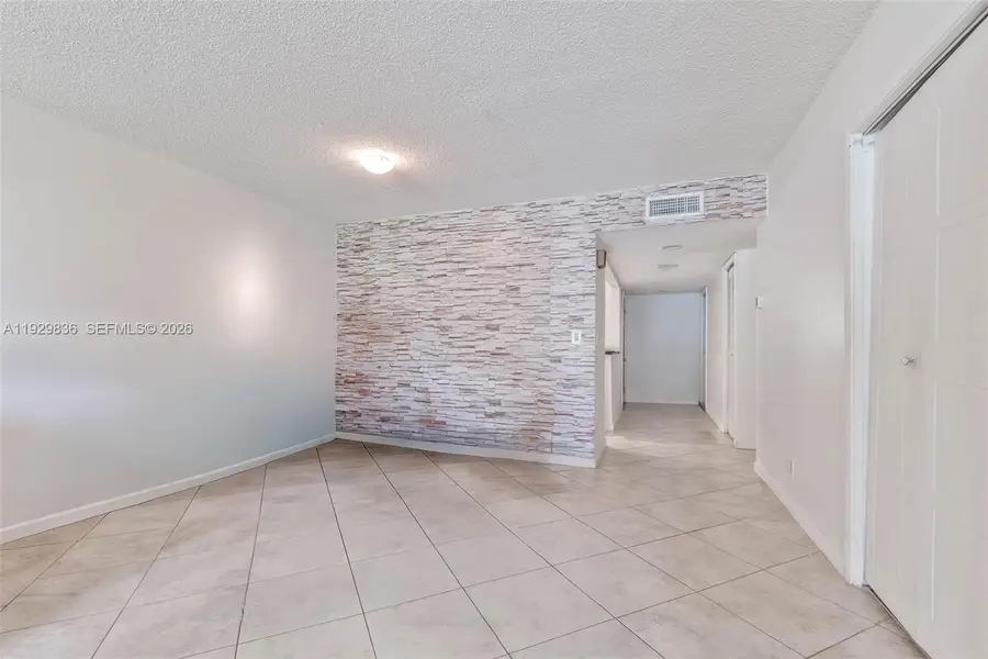 325 Lakeview Drive #102, Weston, FL 33326 - #3