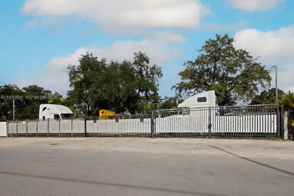 Address Withheld By Seller, Miami, FL 33147