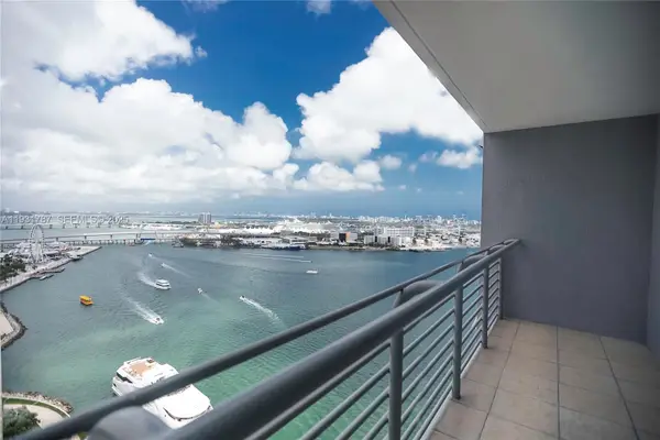 335 S Biscayne Boulevard #2710, Miami, FL 33131