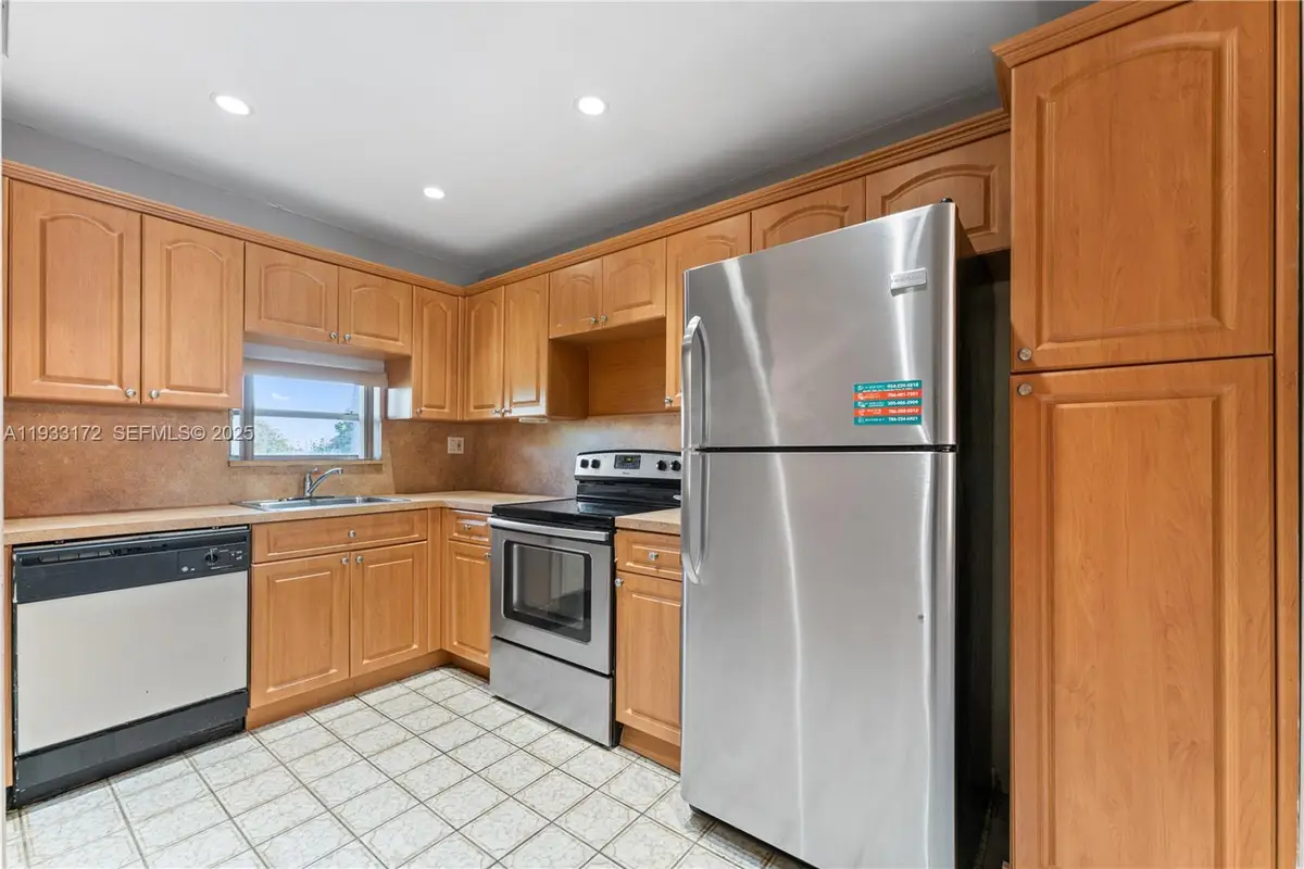 8901 S Hollybrook Boulevard #303, Pembroke Pines, FL 33025 - #1