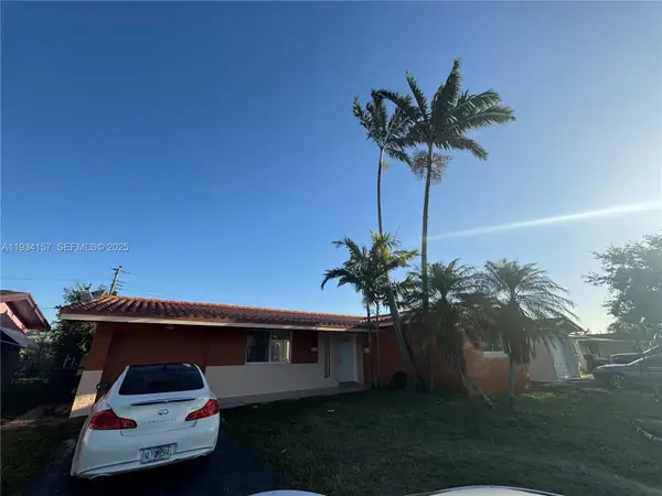 8511 NW 11th Street, Pembroke Pines, FL 33024