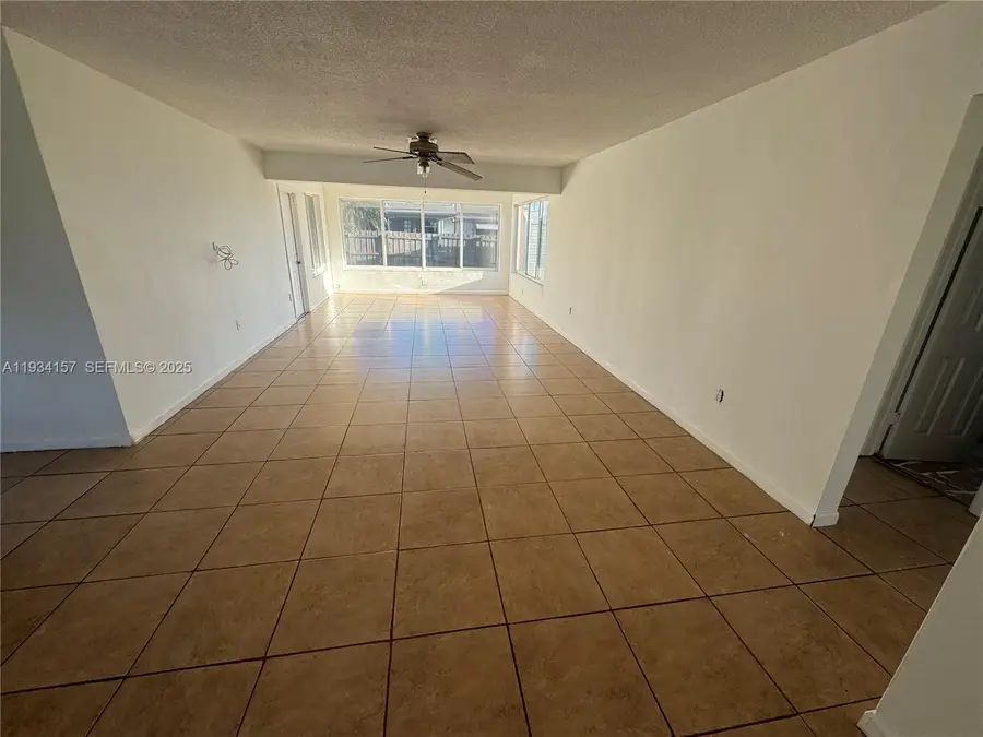 8511 NW 11th Street, Pembroke Pines, FL 33024 - #2
