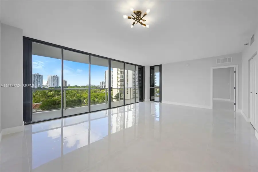 20281 E Country Club Drive #501, Aventura, FL 33180 - #2