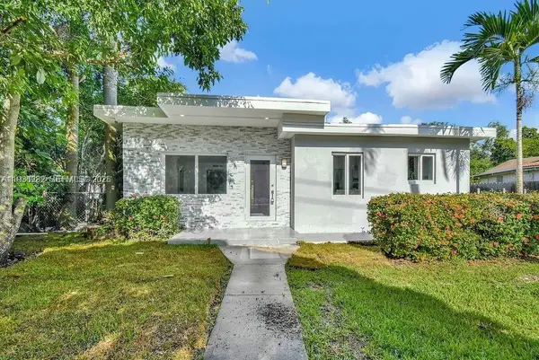 7902 SW 67th Avenue, South Miami, FL 33143